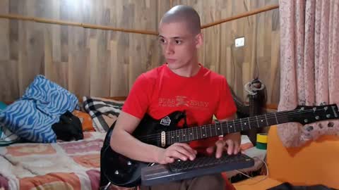 Snapshot of powertwinky chatting on February 20, 3:56 am chris independent online show from February 20, 3:56 am