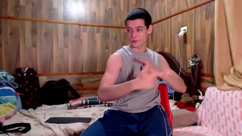 Snapshot of powertwinky chatting on October 8, 1:14 am chris independent online show from October 8, 1:14 am