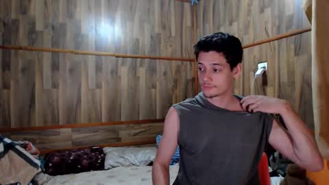 chris independent  online show from December 19, 12:17 am