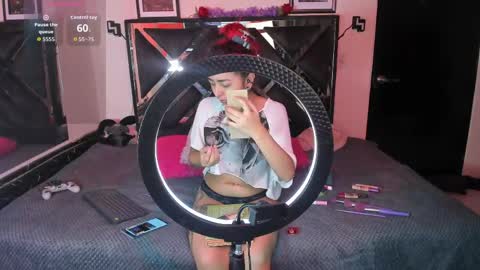 poyson_ivy1 online show from May 29, 12:08 am