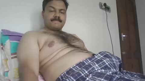 pradeep99107849 online show from September 15, 9:09 am