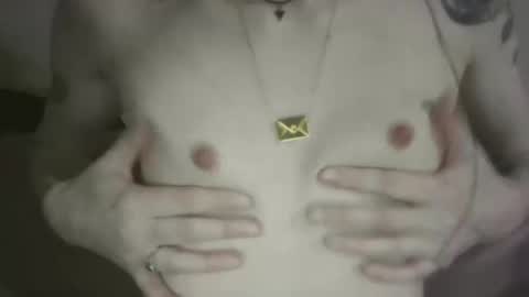 pralinexbaby online show from April 23, 8:13 am