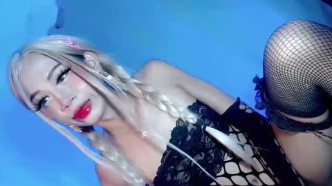 Snapshot of precious_gem1 chatting on November 14, 9:19 am GODDESS PRECIOUS online show from November 14, 9:19 am