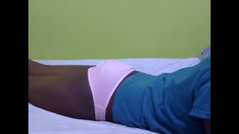 Snapshot of precious_nesh chatting on February 13, 7:03 am precious_nesh online show from February 13, 7:03 am