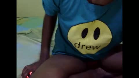Snapshot of precious_nesh chatting on September 14, 6:56 am precious_nesh online show from September 14, 6:56 am