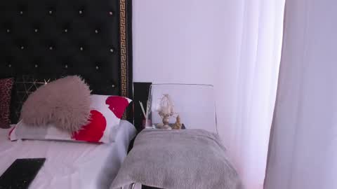 Ailyn online show from February 27, 8:39 am