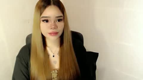 MAXXINE online show from March 23, 1:53 am