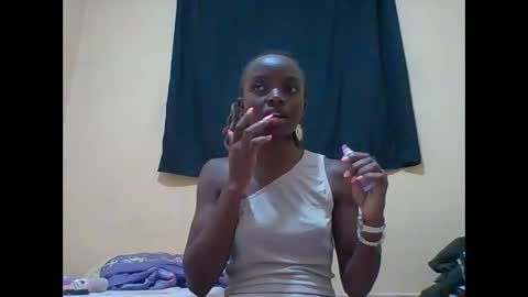 Snapshot of prekky chatting on February 9, 7:07 pm lynn online show from February 9, 7:07 pm