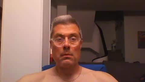 Snapshot of prendimisubito chatting on June 10, 1:17 am prendimisubito online show from June 10, 1:17 am