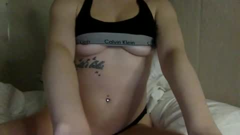 Snapshot of pressplayxo chatting on January 19, 6:43 pm The Myth The Legend The baddest Bitch of all online show from January 19, 6:43 pm