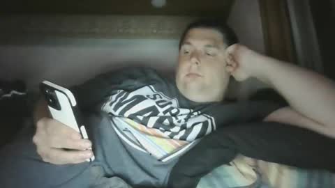 Snapshot of prestonhealy chatting on April 12, 2:27 am prestonhealy online show from April 12, 2:27 am