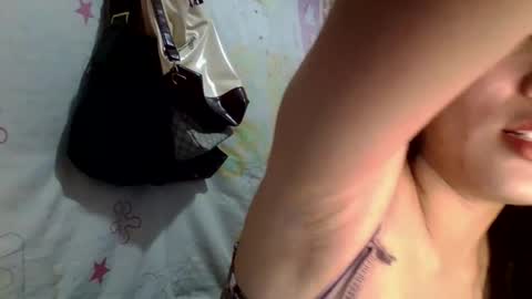 Snapshot of pretty_am chatting on September 19, 12:17 pm pretty_am online show from September 19, 12:17 pm