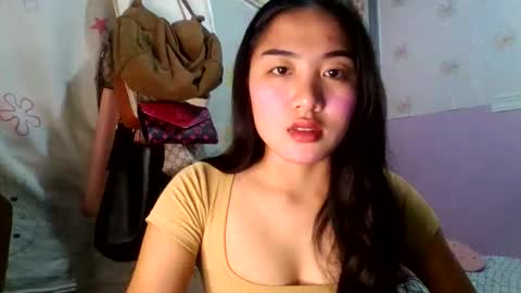 Snapshot of pretty_am chatting on February 6, 5:38 pm pretty_am online show from February 6, 5:38 pm
