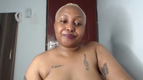 Annah online show from December 10, 11:30 pm