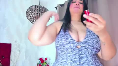 Snapshot of pretty_bigboobs_ chatting on February 21, 4:18 am Carla online show from February 21, 4:18 am