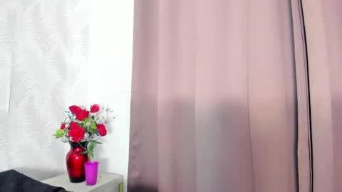 Snapshot of pretty_bigboobs_ chatting on February 25, 2:03 am Carla online show from February 25, 2:03 am