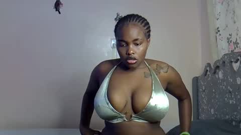 pretty_daina3 online show from April 7, 11:21 am