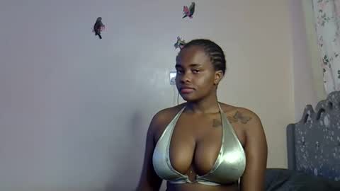 pretty_daina3 online show from April 15, 11:17 am