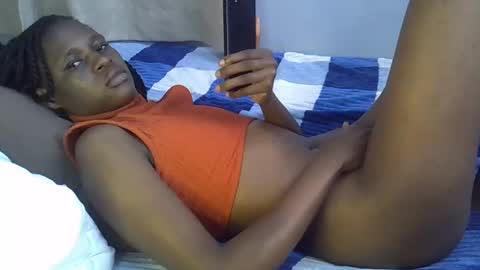 Snapshot of pretty_daniella chatting on January 11, 11:45 am pretty_daniella online show from January 11, 11:45 am
