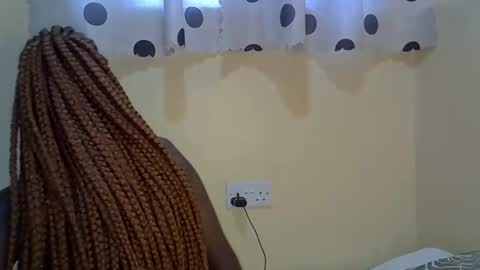 Snapshot of pretty_daniella chatting on February 17, 5:47 am pretty_daniella online show from February 17, 5:47 am