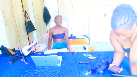 riri online show from February 8, 11:22 am