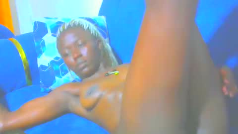 riri online show from February 10, 12:41 am