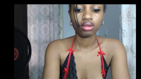 Snapshot of pretty_ebonygirl2 chatting on February 11, 3:06 pm Pretty ebonygirl2 online show from February 11, 3:06 pm