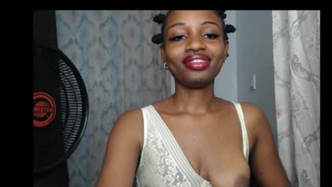 Snapshot of pretty_ebonygirl2 chatting on February 24, 12:08 am Pretty ebonygirl2 online show from February 24, 12:08 am