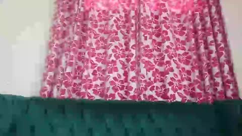 Maya online show from December 19, 10:56 am