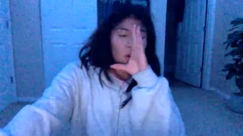 pretty_girl828687 online show from December 17, 1:33 am