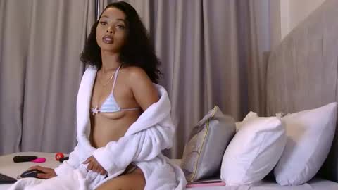 pretty_josey online show from March 8, 3:54 am