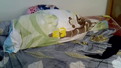 Snapshot of pretty_katrina chatting on February 10, 12:04 am katrina online show from February 10, 12:04 am