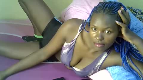 Snapshot of pretty_liny chatting on October 11, 2:04 pm pretty_liny online show from October 11, 2:04 pm