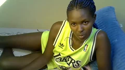 Snapshot of pretty_liny chatting on October 14, 5:25 pm pretty_liny online show from October 14, 5:25 pm