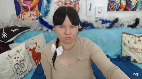 pretty_malika online show from January 7, 5:10 am