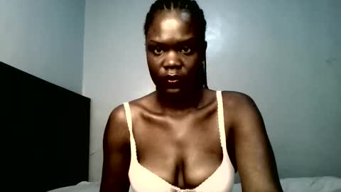 Snapshot of pretty_naya chatting on May 4, 8:43 am naya online show from May 4, 8:43 am