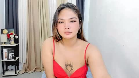 Snapshot of pretty_percy chatting on January 6, 11:14 am hi im percy online show from January 6, 11:14 am