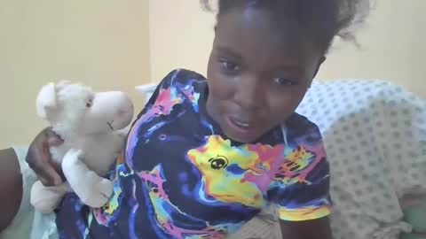 pretty_petite_ebony online show from January 6, 11:42 pm