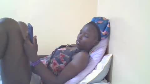 pretty_petite_ebony online show from January 23, 10:44 pm