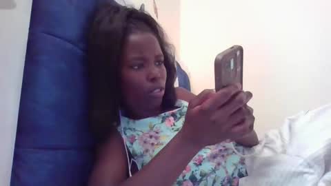 pretty_petite_ebony online show from November 10, 1:54 pm