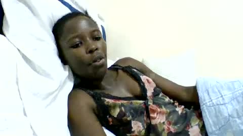 Snapshot of pretty_petite_ebony chatting on July 5, 5:36 am pretty_petite_ebony online show from July 5, 5:36 am