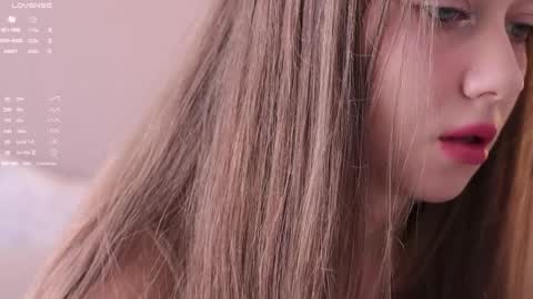 Elina online show from March 31, 8:59 am