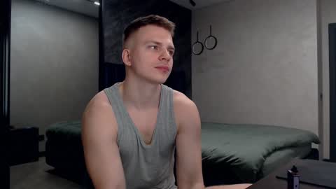 Justin online show from December 2, 6:52 am