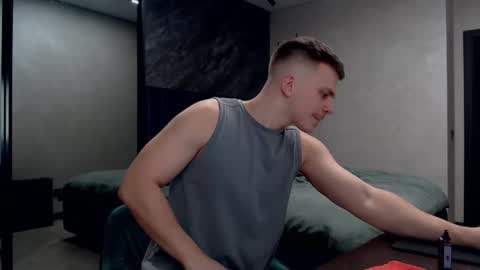 Justin online show from February 22, 5:35 pm