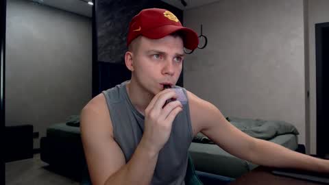 Justin online show from March 5, 6:44 am