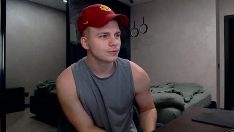 Justin online show from March 7, 3:40 am