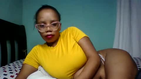 pretty zara online show from April 16, 9:10 am