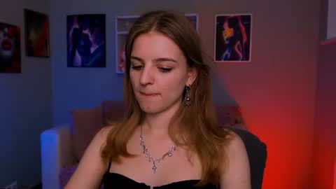 Snapshot of prettyamyy chatting on June 23, 9:29 am Ammy online show from June 23, 9:29 am