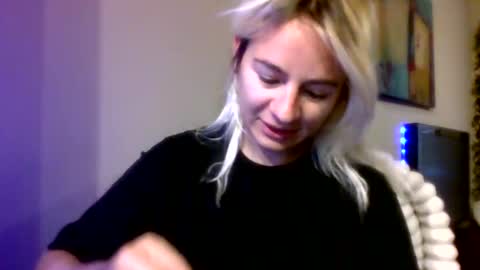 Missy  Jack online show from March 12, 1:50 pm