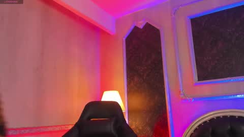 Snapshot of prettybullet chatting on December 16, 12:21 pm GTM-5 online show from December 16, 12:21 pm